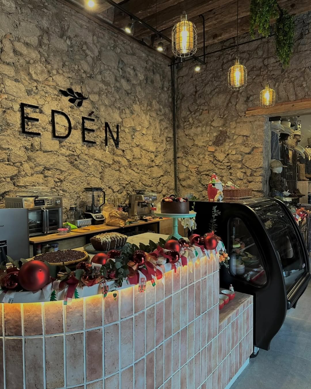 Edén Café y Postreria